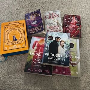 Julia Quinn Bridgerton Book Set - Multicolor